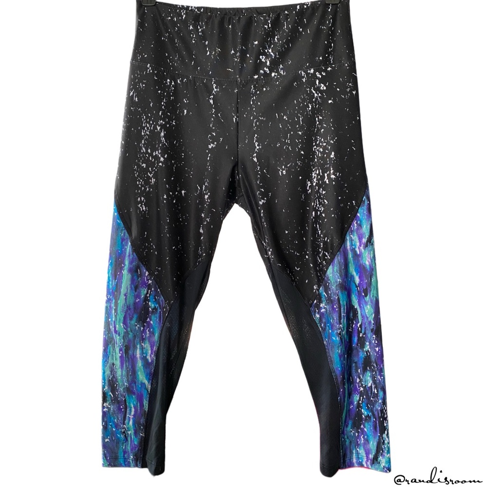 EUC Bally Total Fitness Women’s Black and Blue Splatter Cropped Leggings Size XL